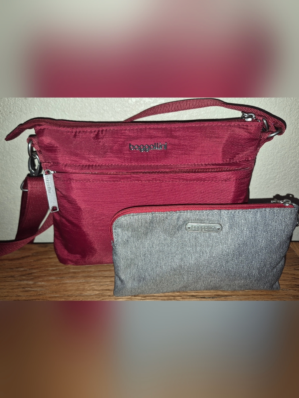 Baggallini Securtex Anti-Theft Memento Crossbody Bag in a Red Color, Like new